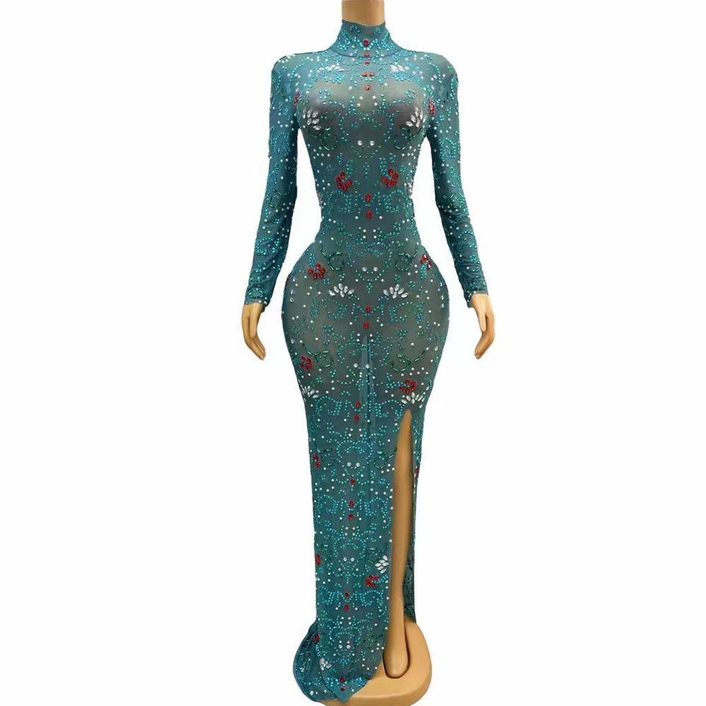 Luxury Lifestyle Photography - Vestido de strass sexy com mangas